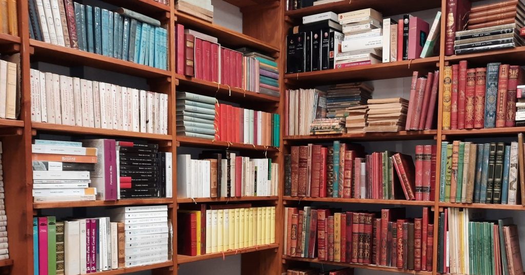 Cave Libris, librairie de livres rares à Besançon