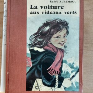 La voiture aux rideaux verts - Renée AUREMBOU - Image principale