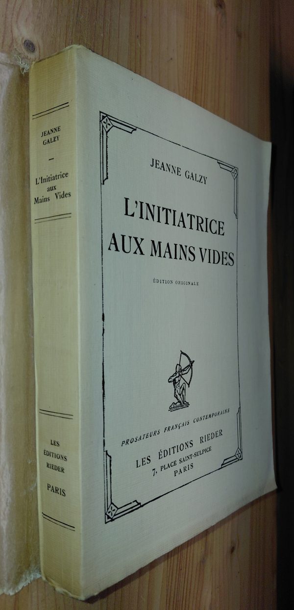 L'Initiatrice aux mains vides - Jeanne Galzy - Image principale